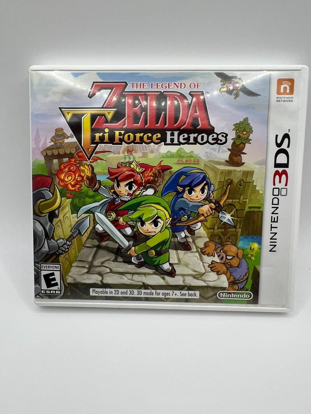 The Legend of Zelda Tri Force Heroes Nintendo 3DS CIB Complete w/ Manual Tested